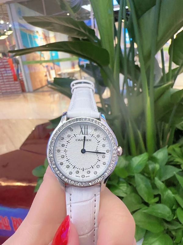 ブランド時計側面デザイン